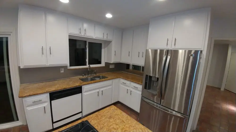 Bright White Kitchen Cabinets